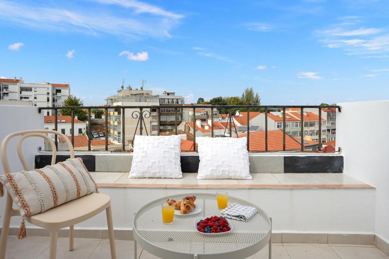 Sunny 2 Bedroom Apartment In Almada - Balconies With River View Esterno foto